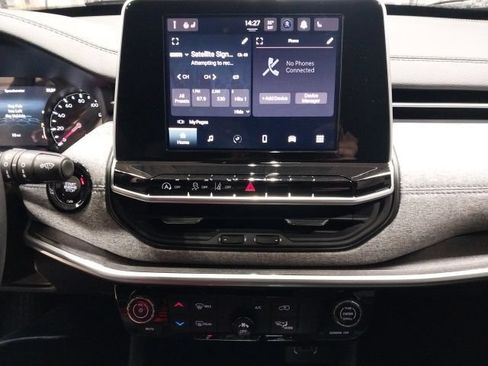 New 2026 Jeep Compass Latitude AWD/4WD image 15