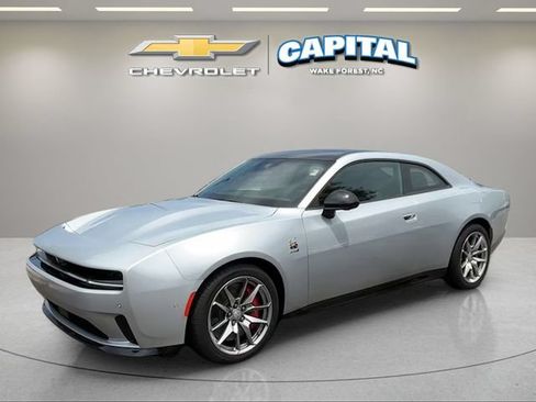Used 2025 Dodge Charger Daytona Scat Pack w/ Track Pack AWD/4WD image 1