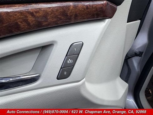 Used 2010 Cadillac CTS Luxury RWD image 22