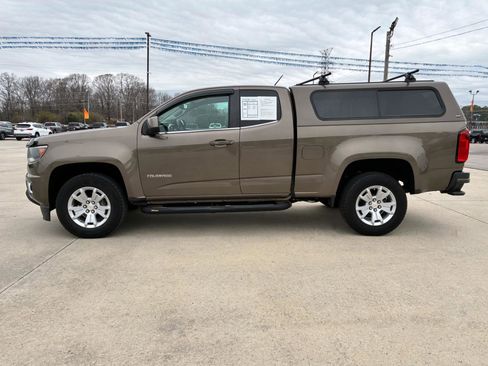 Used 2016 Chevrolet Colorado LT w/ LT Convenience Package image 2