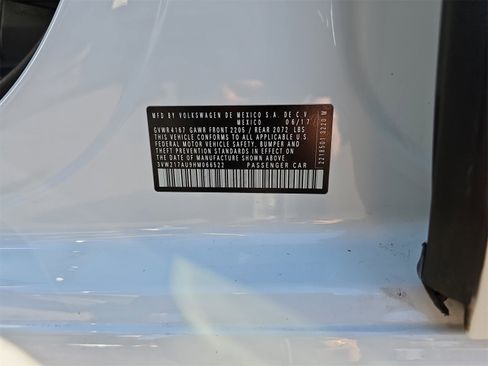 Used 2017 Volkswagen Golf Wolfsburg Edition image 35