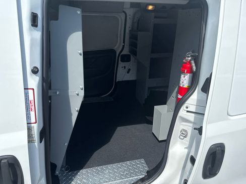 Used 2021 RAM ProMaster City Tradesman SLT image 13