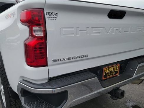 Used 2024 Chevrolet Silverado 3500 LT image 61