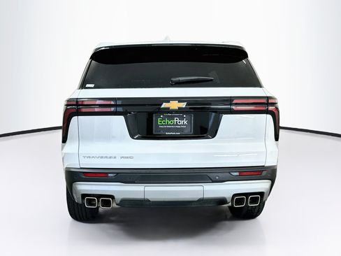 Used 2025 Chevrolet Traverse LT AWD/4WD image 7