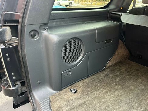 Used 2002 Chevrolet Tahoe Z71 image 12