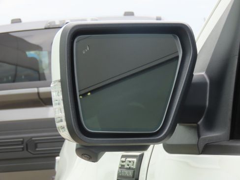 Used 2025 Ford F150 Platinum w/ FX4 Off-Road Package AWD/4WD image 18
