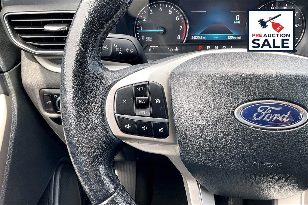 Used 2023 Ford Explorer XLT w/ Equipment Group 202A RWD image 18