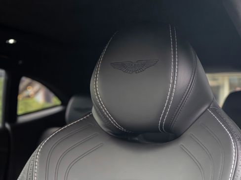 Used 2021 Aston Martin DBX image 5