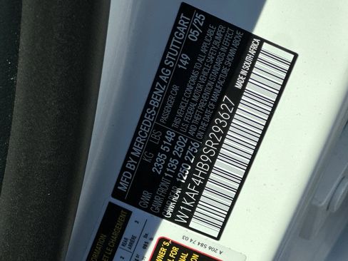 New 2025 Mercedes-Benz C 300 4MATIC Sedan image 34