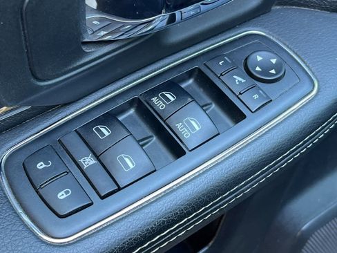 Used 2018 RAM 3500 Lone Star w/ Sport Appearance Group image 14