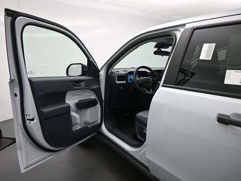 New 2026 Ford Maverick XLT FWD image 8