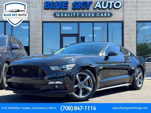 Used 2017 Ford Mustang GT RWD image 1