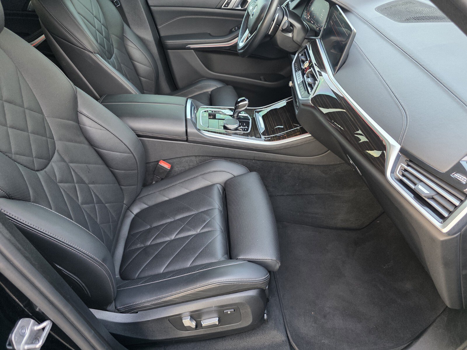 Used 2023 BMW X5 xDrive40i AWD/4WD image 3
