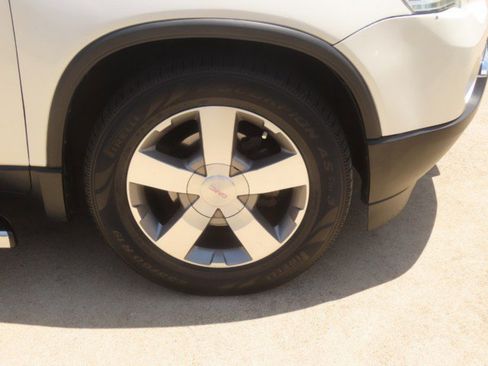 Used 2012 GMC Acadia SLT FWD image 6