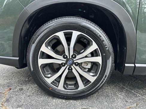 Used 2024 Subaru Forester Limited image 28