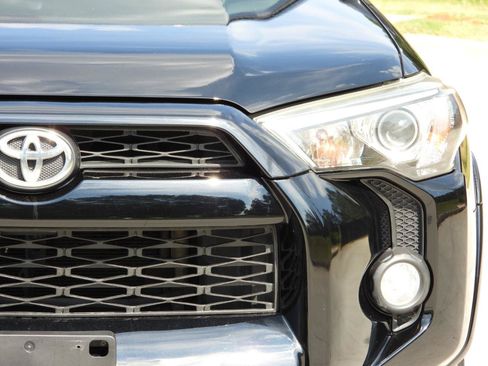 Used 2016 Toyota 4Runner 2WD SR5 image 38