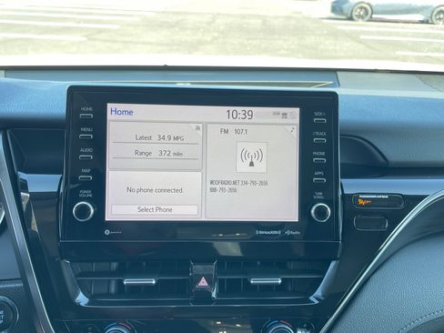 Used 2023 Toyota Camry XLE image 5