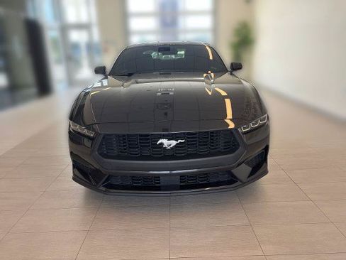 Certified 2024 Ford Mustang Coupe RWD image 5
