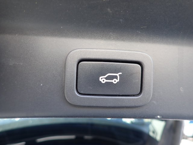 Used 2021 Jaguar F-PACE S AWD/4WD image 9