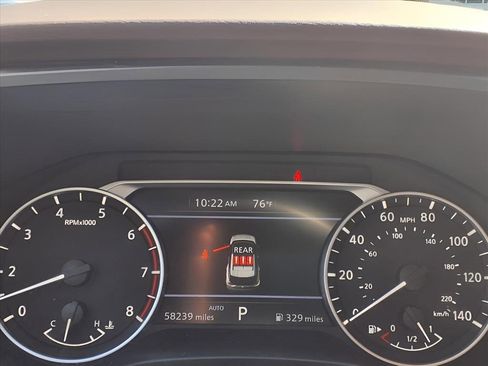 Used 2023 Nissan Rogue SV image 10