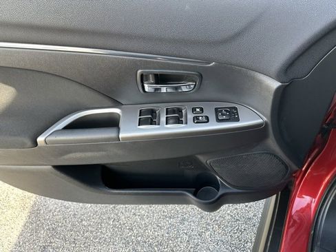 Used 2019 Mitsubishi Outlander Sport ES image 19
