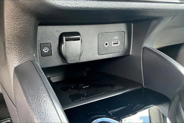 Used 2025 Nissan Versa SV w/ Trunk Package FWD image 14