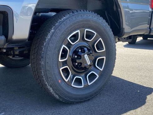 New 2026 Ford F250 Platinum AWD/4WD image 9