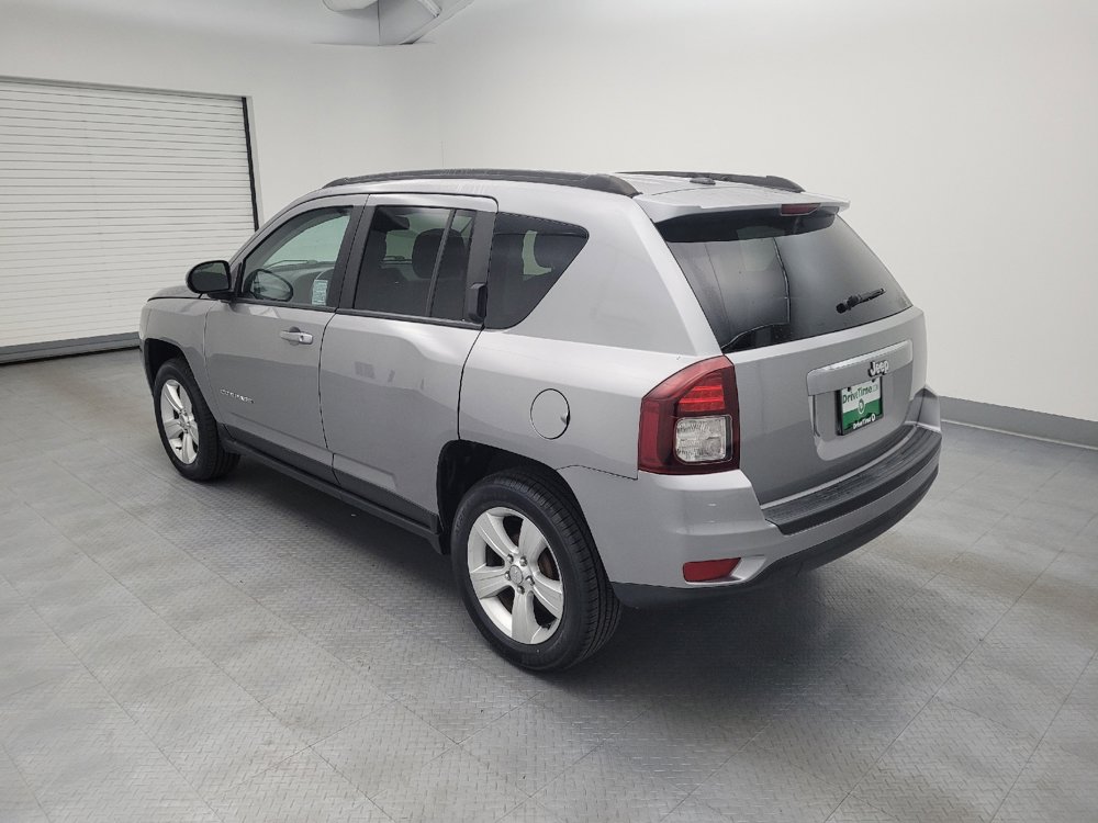 Used 2016 Jeep Compass Sport w/ Power Value Group FWD image 3