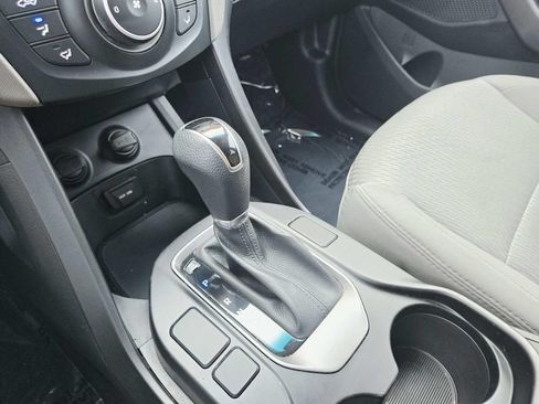 Used 2015 Hyundai Santa Fe Sport FWD image 26