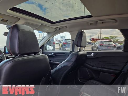 Used 2022 Ford Escape SEL w/ SEL Stealth AWD Package image 21
