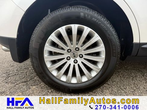 Used 2013 Lincoln MKX Sport Utility 4D w/ Wood Pkg image 12