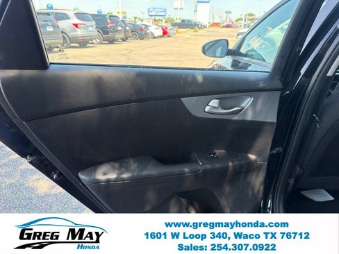 Used 2023 Kia Forte LXS FWD image 22