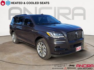 Used 2024 Lincoln Navigator Premiere AWD/4WD video 1