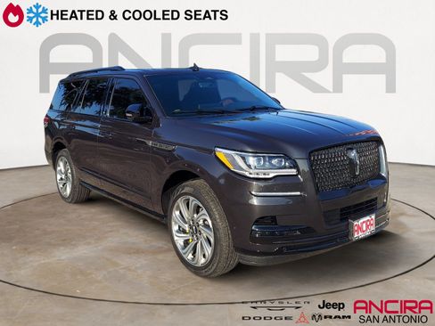 Used 2024 Lincoln Navigator Premiere AWD/4WD image 1