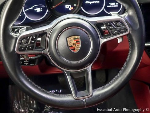Used 2019 Porsche Cayenne AWD/4WD image 18