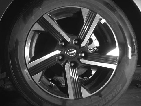 Used 2025 Nissan Sentra SV FWD image 14