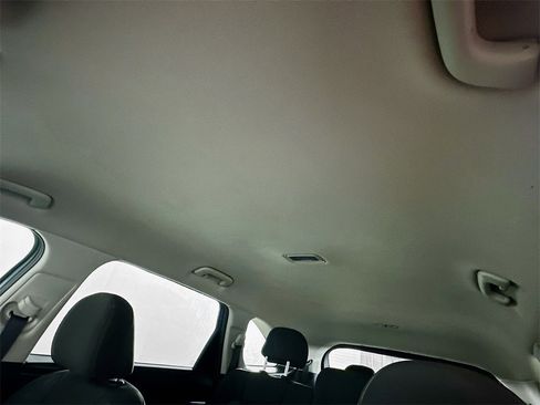 Used 2022 Kia Sorento LX image 20