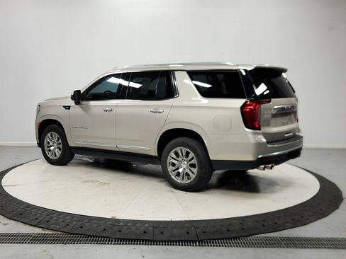 Used 2023 GMC Yukon Denali RWD image 6