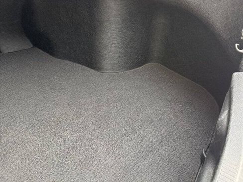 Used 2018 Toyota Camry LE FWD image 28