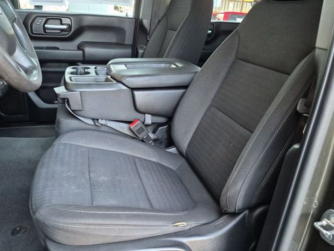 Used 2023 Chevrolet Silverado 2500 Custom w/ Custom Convenience Package RWD image 21