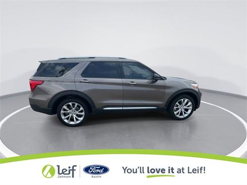 Used 2021 Ford Explorer Platinum w/ Equipment Group 601A image 12