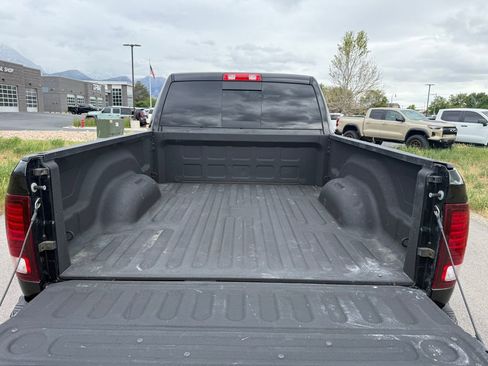 Used 2018 RAM 2500 Laramie w/ Sport Appearance Group AWD/4WD image 13