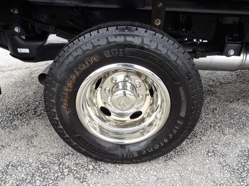 Used 2024 RAM 3500 Tradesman w/ Chrome Appearance Group AWD/4WD image 54