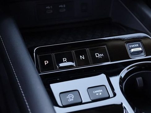 Certified 2025 Nissan Murano SL AWD/4WD image 19