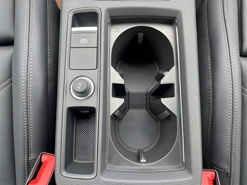 New 2025 Audi Q3 2.0T Premium image 26