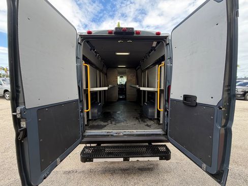 Used 2021 RAM ProMaster 3500 FWD image 5
