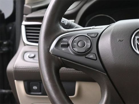 Used 2017 Buick LaCrosse Preferred image 30