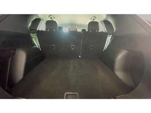 Used 2021 Ford Escape SE FWD image 12