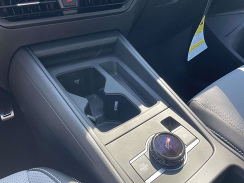 New 2026 Volkswagen Tiguan SE R-Line FWD image 30