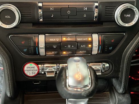 Used 2015 Ford Mustang Premium RWD image 26